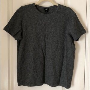 H&M Women’s grey t shirt